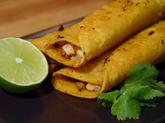 Tortily plnene recept